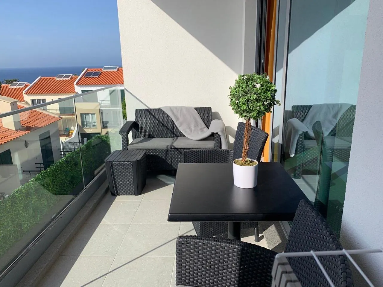 Villa Helena Amber Apartment 카니코 아파트호텔