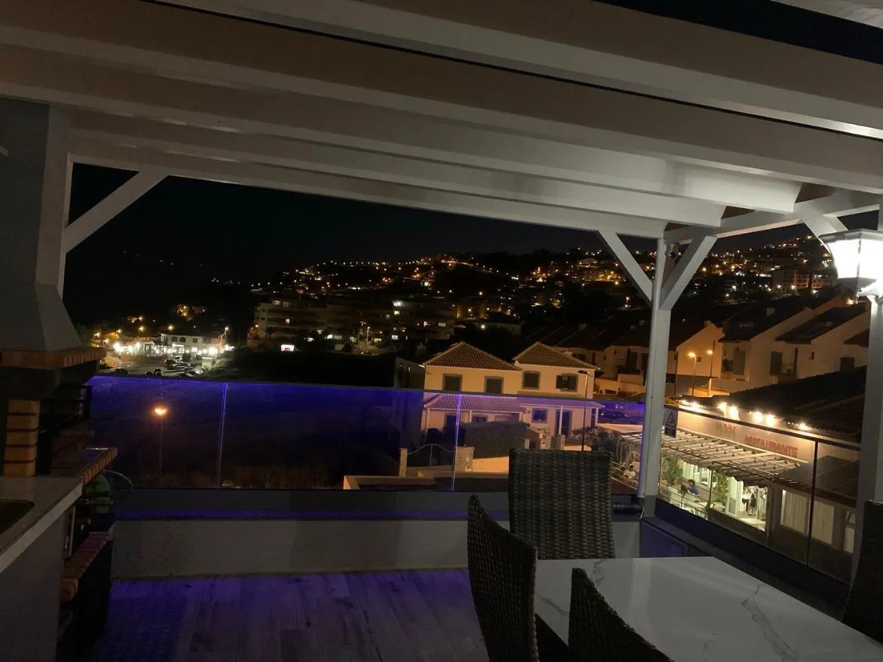 Villa Helena Amber Apartment Caniço Lejlighedshotel